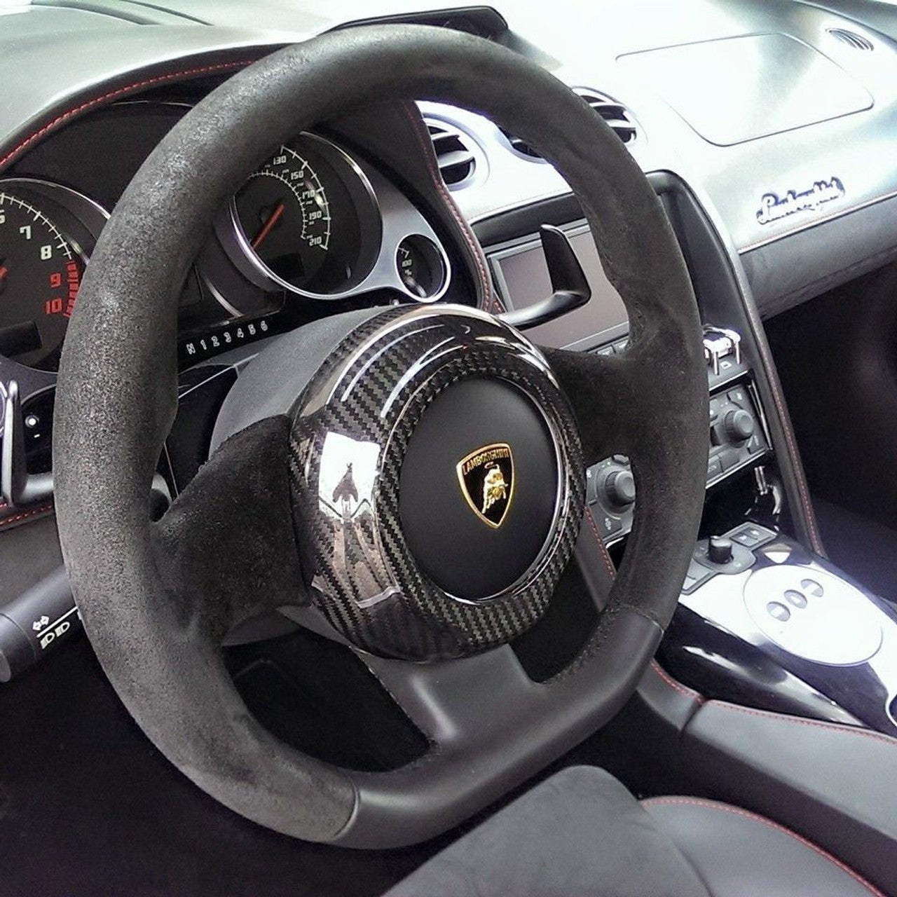 TOP SPEED PRO-1 Carbon Fiber Steering Wheel Center Cover for Lamborghini Gallardo 2004–2014 (All Models) – Glossy UV Finish